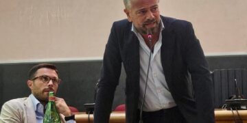 Casoria : Consiglio comunale di 9 ore, CRISTARELLI lascia l’aula