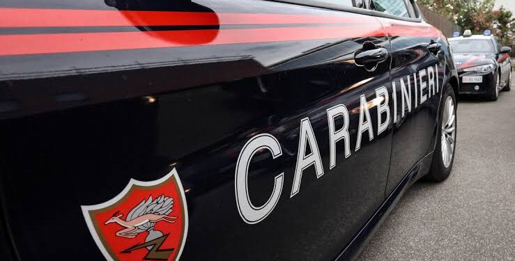 Casoria: Ritorna a casa della ex e si sdraia sul letto, arrestato
