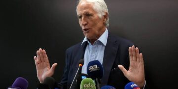 Calcio: Malago’, non solo Pirlo è il suo problema