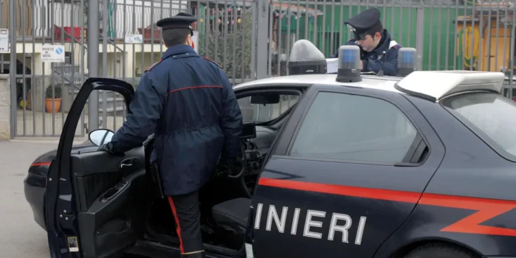 Camposano: Vuole accoltellare la sorella , ma ferisce il padre