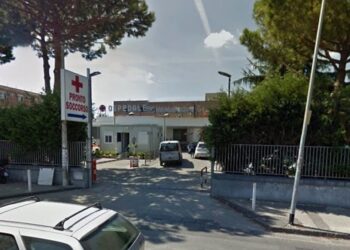 Giugliano: Familari paziente deceduta irrompono nelle stanze dove i sanitari avevano tentato di salvare la donna