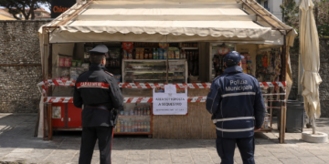 Castellamare: Sigilli a chiosco abusivo in via Bonito