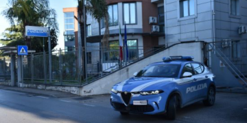 Frattaminore : Pusher tratto in arresto in Via Sacco e Vanzetti dalla Polizia