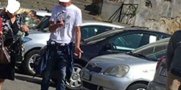 Napoli Centro: La piaga dei parcheggiatori abusivi