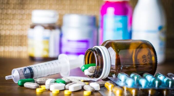 Ischia: Conserva droga nei contenitori dei medicinali, arrestato 38enne
