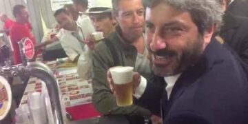 Roberto Fico alla festa dell’Unita’ di Portici indica le priorità