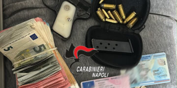 Napoli: Blitz delle forze dell’ordine nel rione Traiano, pistola, soldi e documento contraffatto