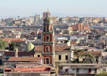 Arzano: Arrestato nella notte 47 enne violento in casa