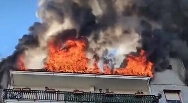 Melito : Incendio in una palazzina Erp , le cause da veriifcare