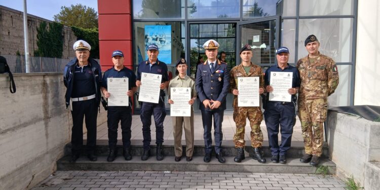 Casoria : L’amministrazione concede 3 encomi agli agenti della polizia locale e tre ai militari dell’esercito