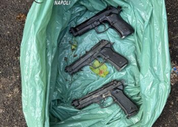 Casoria: Carabinieri sequestrano tre pistole a salve utilizzate per rapinare