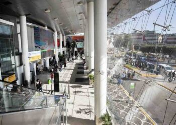 Capodichino chiuso per un mese, bus per l’aereoporto di Salerno